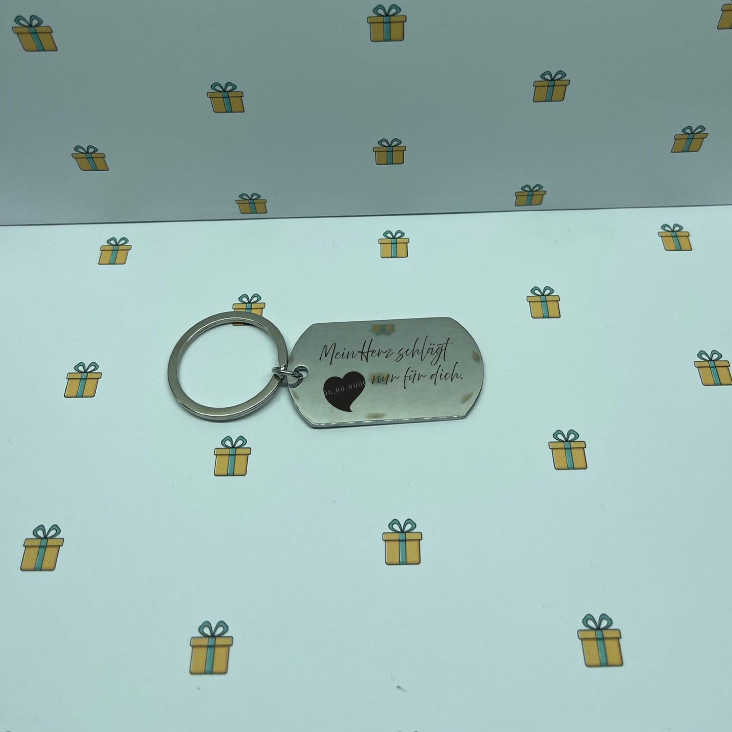 Personalisierter Schlüsselanhänger Edelstahl - Gravur Namen & Datum - Geschenk